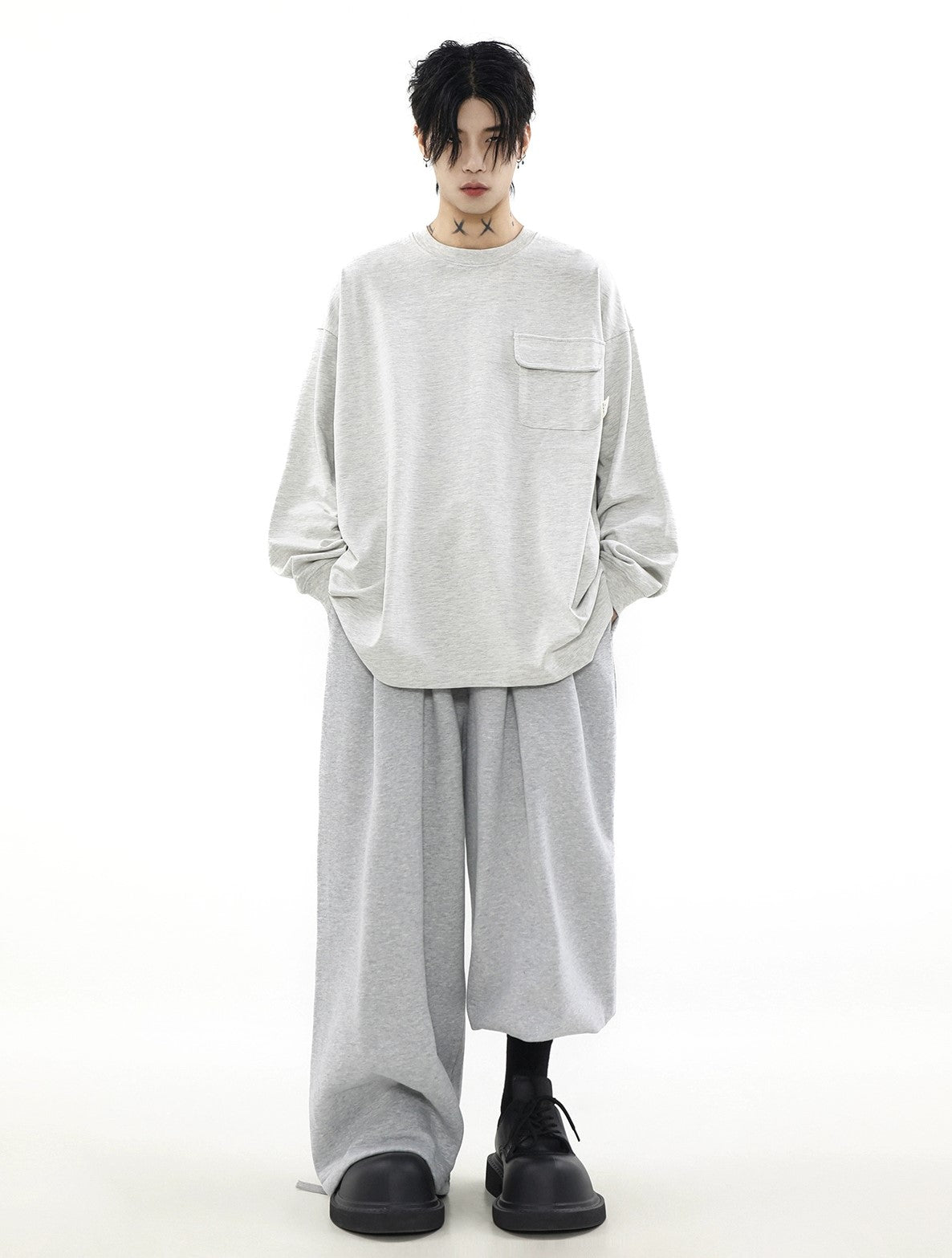 Essential Oversize Long-Sleeve Tee - chiclara