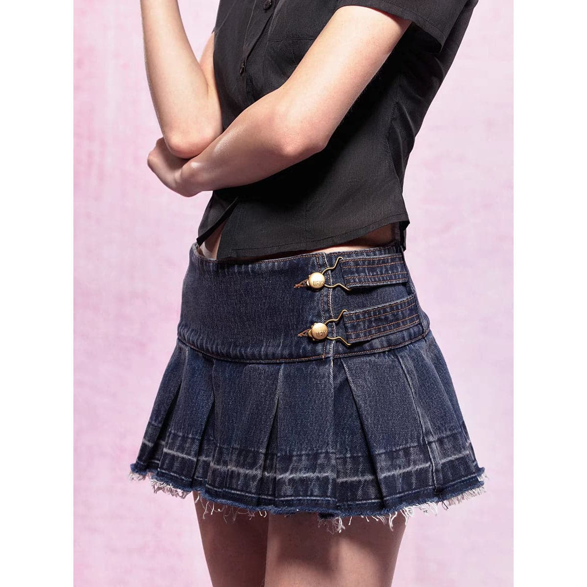 Blue Pleated Mini Skirt With Metal Button - chiclara